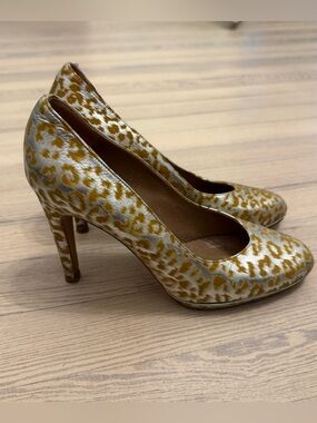 Vanessa Bruno Women’s Metallic Leopard Print Leather Platform Pumps 39